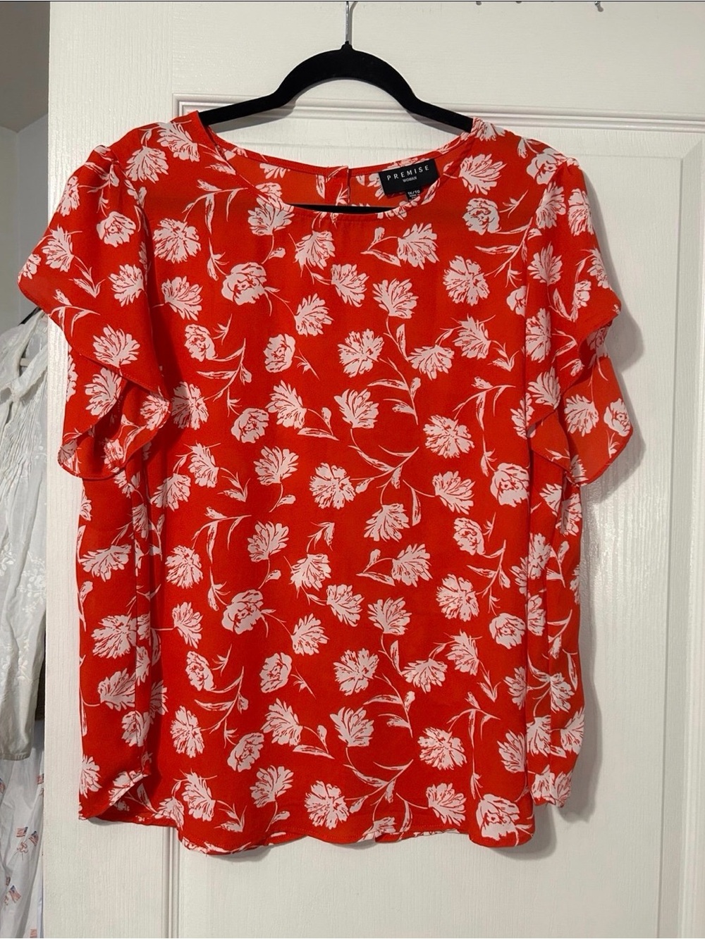 Premise Red Floral Button-Back Flutter Sleeve Top